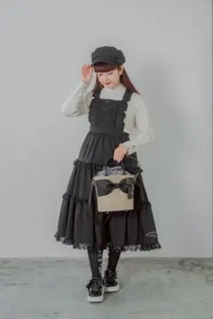 ブラックフリルロングジャンパースカート