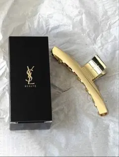 YSLブラックメンバー限定のバースデイギフト・ヘアクリップ