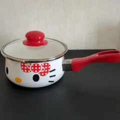 レア 希少 いちご ハローキティちゃんフタ付きホーロー容器 鍋5点セット レア 希少 いちご ハローキティちゃんフタ付きホーロー容器 鍋5