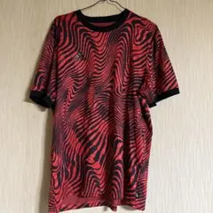 最終価格　アディダス　スポーツシャツ　Oサイズ