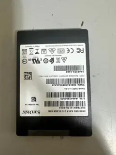 1点　SanDisk SSD 512GB