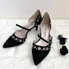 銀座かねまつ 22cm スエード スタッズ ストラップパンプス ローヒール 紐付