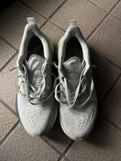 アシックス　ノヴァブラスト　25.5cm