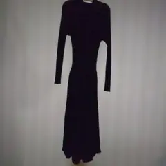ユニクロ　リブブラックロングニットワンピース