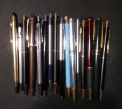 Item thumbnail for item f206b17d-3bb0-47da-9eb8-28e000a85a53