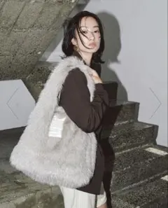 Xmasセール☆美品【シアタープロダクツ】フェイクファートートバッグ