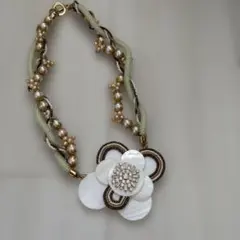 joujou / bigフラワーモチーフ シェル　ネックレス