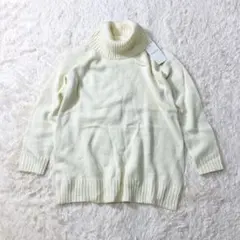 新品タグ付✨シネマクラブ ニット セーター タートルネック ホワイト 白 Lのサムネイル