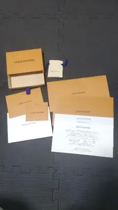 LOUIS VUITTON空箱&巾着&メッセージカード