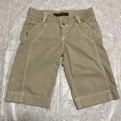 ヤヌーク　ベージュ ショートパンツ　27サイズ　Mのサムネイル