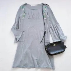 レイカズン◇フレアスリーブワンピース フラワー刺繍 ナチュラル ガーリー F