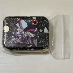 ハズビンホテル スクエア缶バッジ②アラスター ヴォックス - メルカリ