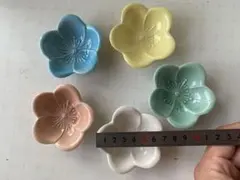 花形ミニ小鉢 5点セット 陶器製 パステルカラー 漬物皿・箸置き・薬味入れ