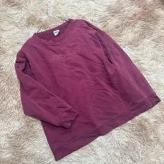 ゲス GUESS（OSFA）刺繍 ロゴ スウェット くすみピンクトレーナー