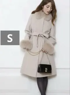 2025年最新】ジャスグリッティー コート ファーの人気アイテム - メルカリ