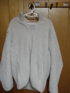 【本日限定セール】UNIQLO クリーム色 フリースジャケット フルジップ
