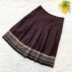 美品✨ウールスカート　ミモレ丈　ブラウン　M 裾刺繍　個性的　総柄　昭和レトロ
