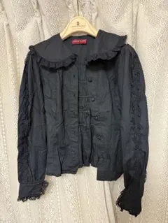 BODY LINE 黒 フリルブラウス