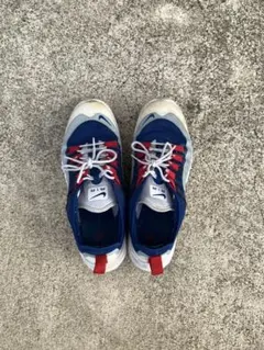 NIKE エアマックス アクシス