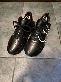 VALENTINO スニーカー 黒のサムネイル