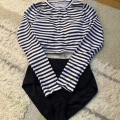 新品未使用　カップ付き　ボーダー　長袖　水着セット