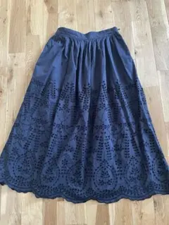 【JILL STUART】 刺繍入り フレアスカート ダークネイビー 《美品》