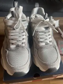 Reebok スニーカー グレー/ホワイト