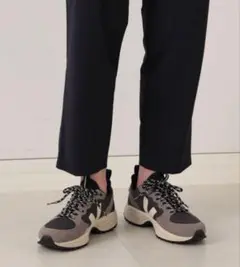 VEJA /ヴェジャ　スニーカー VENTURI サイズ42