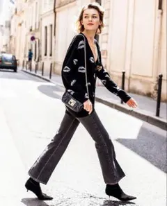 【SONIA RYKIEL】 BLACK×SILVER リップ柄 カーディガンのサムネイル