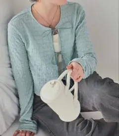 【美品(一度着用のみ)】titivate リボンデザインジャガードトップスブルー