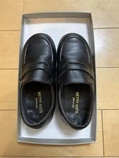 ローファー　黒革靴 20cm betty kids