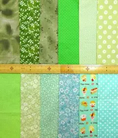 グリーン系カットクロスセット　約25cm×約25cm　12枚