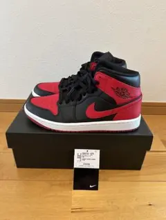 最終値下げ！美品！ジョーダン1 ブレッド　MID スニダンで購入可】NIKE AIR JORDAN 1 MID 