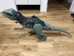 ジュラシックワールド スーパービッグ！ギガノトサウルス GWD68 - メルカリ