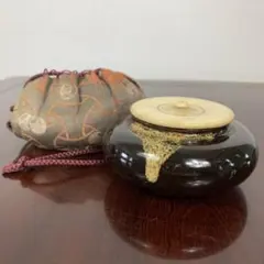 茶入 龍門司焼 川原芳輝作 陶器 茶道具 替蓋付 仕覆 荒磯 - メルカリ