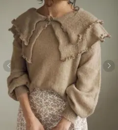 【Crisp クリスプ】フリルカラーニット セーター ベージュ