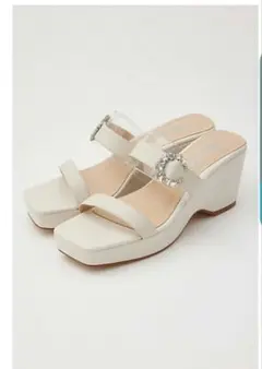 STACCATO ビジュー付きホワイトウェッジサンダル