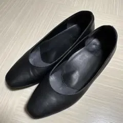 ブラックパンプス 23.5cm EEEのサムネイル