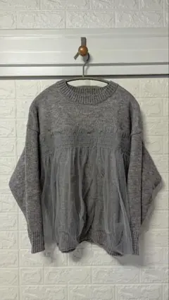 チュール付きニット