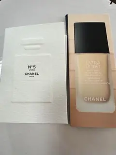 CHANEL 香水　ファンデーション
