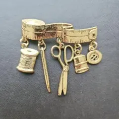 ハンドメイドブローチ