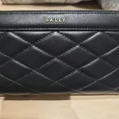 BALLY　バリー　レザー　キルティング　ラウンド　長財布