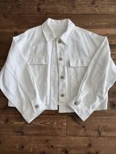 GU ホワイト クロップドジャケット Sサイズ