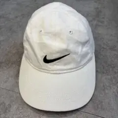 NIKE ナイキ 白スウッシュ キッズキャップ 4-7歳