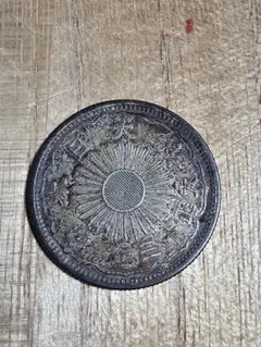 珍品　明治三年大日本五十銭銀古銭  2026年最新】明治三年 五十銭銀貨の人気アイテム - メルカリ