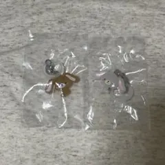 ゆるっとめじるしアクセサリー　サンリオ　しろうさ　くろうさ