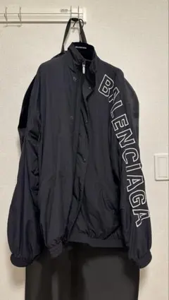 2025年最新】BALENCIAGA ナイロンジャケットの人気アイテム - メルカリ