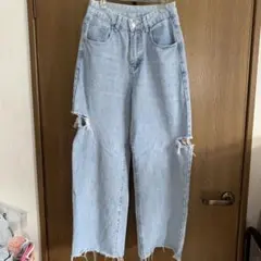 ライトブルー ダメージ加工 デニム