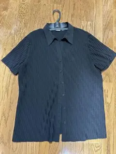 ブラック 半袖シャツ 海外購入　LAURASCOTT