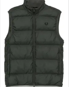 Fred Perry フレッドペリー　ダウンベスト　カーキ